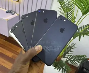 Apple iPhone 7 32 GB Black