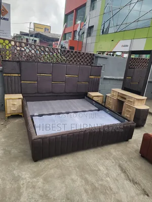 Set of Upholstery Padded 6by6 Bed.