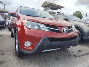 Toyota RAV4 2014 Red