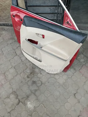 Toyota Venza Door Mat Front Right Side 2010 Model