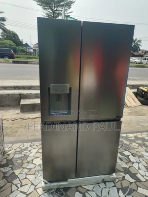 Hisense Side by Side Refrigerator Rc82ws