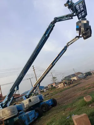 Foreign Used Genie Man Lift Crane 25 Meters for Sale