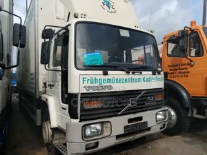 Volvo Fl6 Truck 2010 White