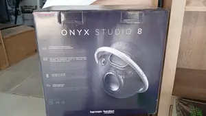 Harman Kardon Onyx Studio 8