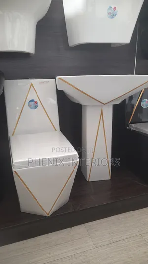 Complete Set Luxury Water Closet With Gold Line Design
