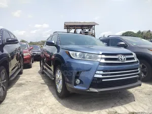 Toyota Highlander 2016 Blue