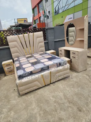 Cream Colour Velvet 5by6 Bed Set
