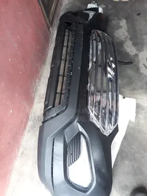 Complete Front Bumper Grand Santafe 2014.
