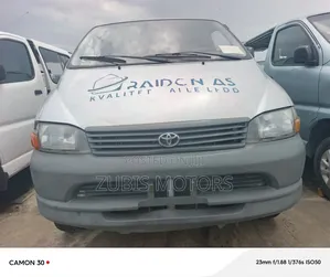 Toyota HiAce 2004 Silver