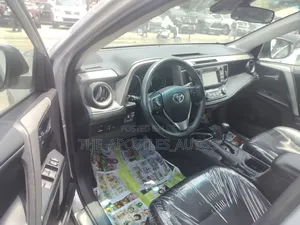 Toyota RAV4 2018 Silver
