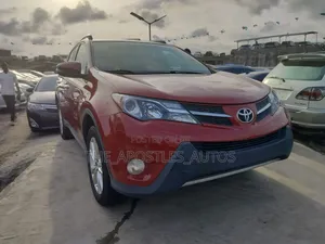 Toyota RAV4 2014 Red