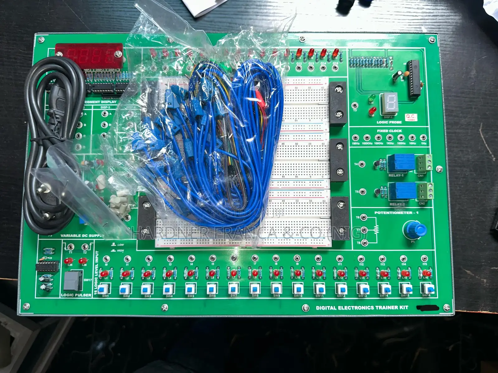 Digital Electronics System Trainer Kit