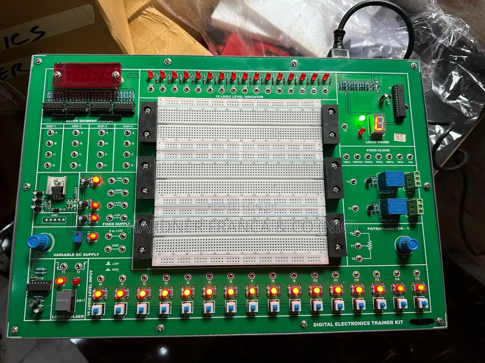 Digital Electronics System Trainer Kit