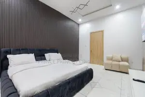 Furnished 2bdrm Block of Flats in Surulere for rent