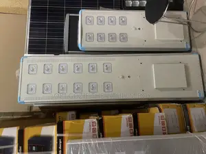 12 Eyes All in One Cworth Energy Street Light Available.