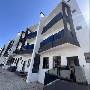 4bdrm Townhouse/Terrace in Zone 4 / Wuse for sale