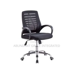 Flash Furniture Mid-Back Office Chair Without Headrest.