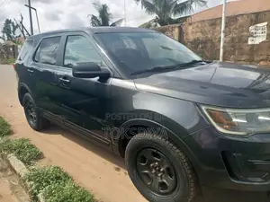 Ford Explorer Limited FWD 2018 Black