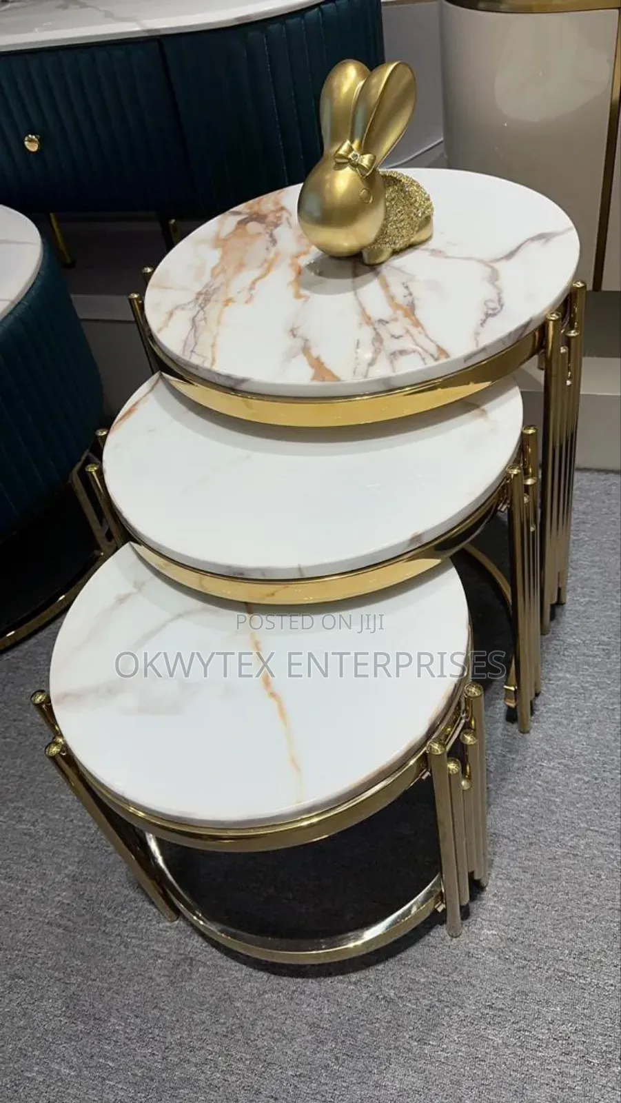 High Quality Center Table With Side Stools