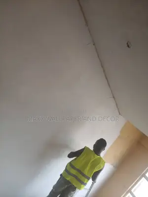 Mr Putty Ideal for Both Interior and Exterior Use