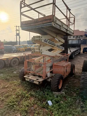 Man Lift and Scissor Lift for Hire and Rent