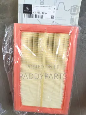Mercedes- Benz Glc300 Engine Air Filter