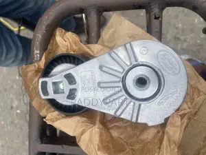 Land Rover Lr4 Engine Belt Tensioner (2010-2016)