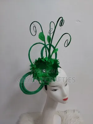 Green Feather Facinator
