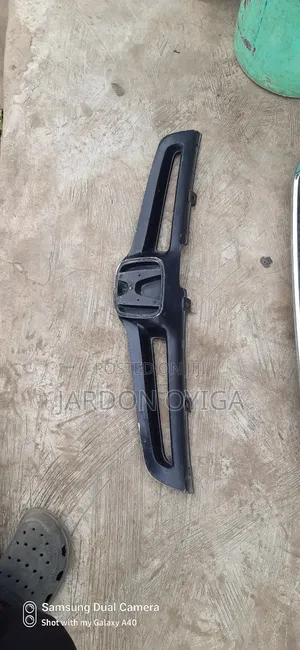 Front Grill Honda Accord 2003