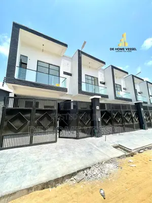 3bdrm Townhouse/Terrace in Ikota for sale