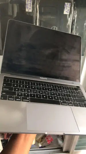 Laptop Apple MacBook Pro 2018 8GB Intel Core I5 SSD 512GB