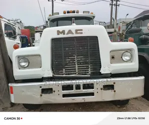Mack R-Model 24 Valve White Color 10 Tires