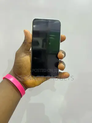 Apple iPhone XR 128 GB White