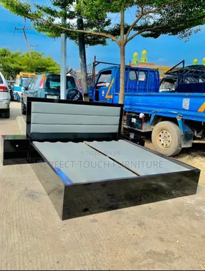 6ftby6ft Bedframe