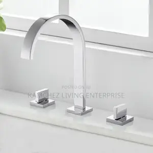 Modern Widespread Bathroom Faucet Mixer– Dual Handle, Chrome