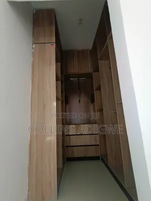 5bdrm Duplex in Harris Drive By Vgc for sale