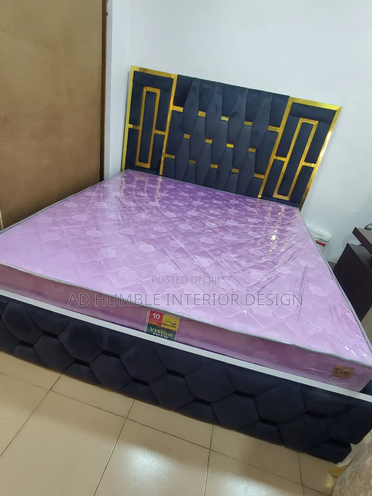 Gray 6/6 Bedframe