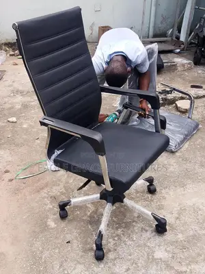 High Quality Executive Office Swivel Chair