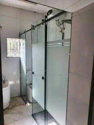 Shower Cubicle With Back Accessories