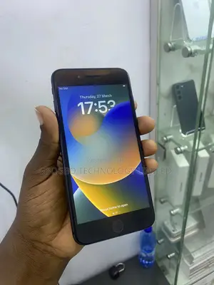 Apple iPhone 8 Plus 64 GB Black