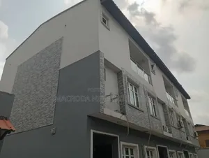 4bdrm Duplex in Lawanson for sale