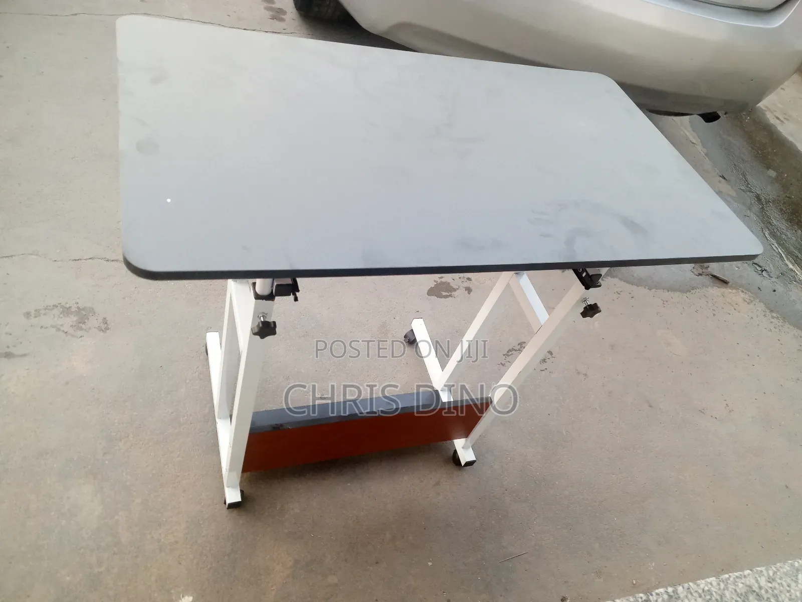 Movable Table