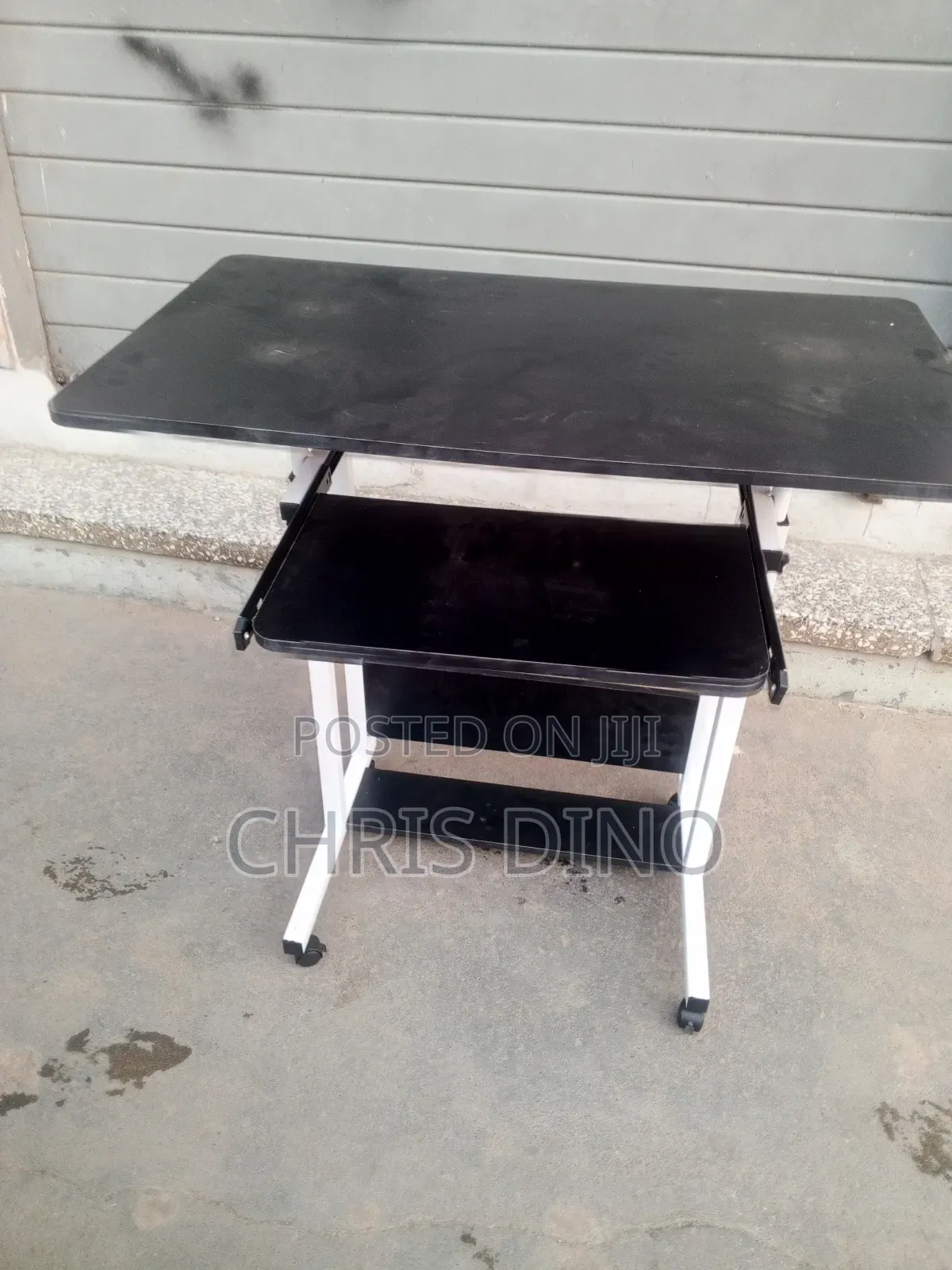 Movable Table