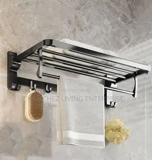 Wall-Mounted Towel Rack With Shelf Hooks