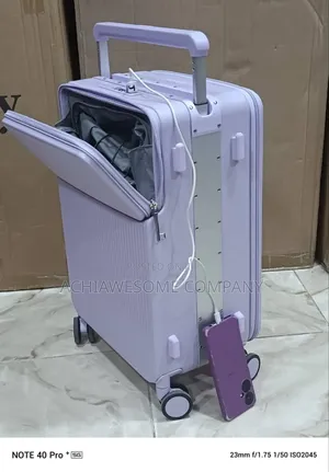 Celebrity Box, With Usb and Tsa Lock 20" Size