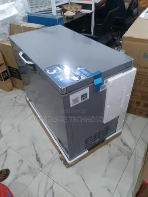 Scanfrost Innovative Deep Freezer 300 Litres Chest Freezer