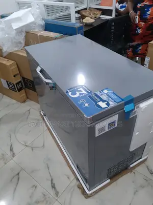 Scanfrost Heavy Duty 300 Litres Chest Freezer
