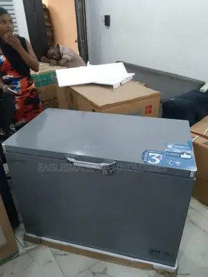 Scanfrost Easy Maintanece 300 Litres Chest Freezer