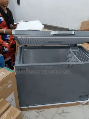 Scanfrost Deep Freeze 300 Litres Chest Freezer