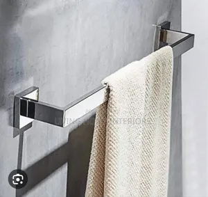 Single Silver Towel Rail